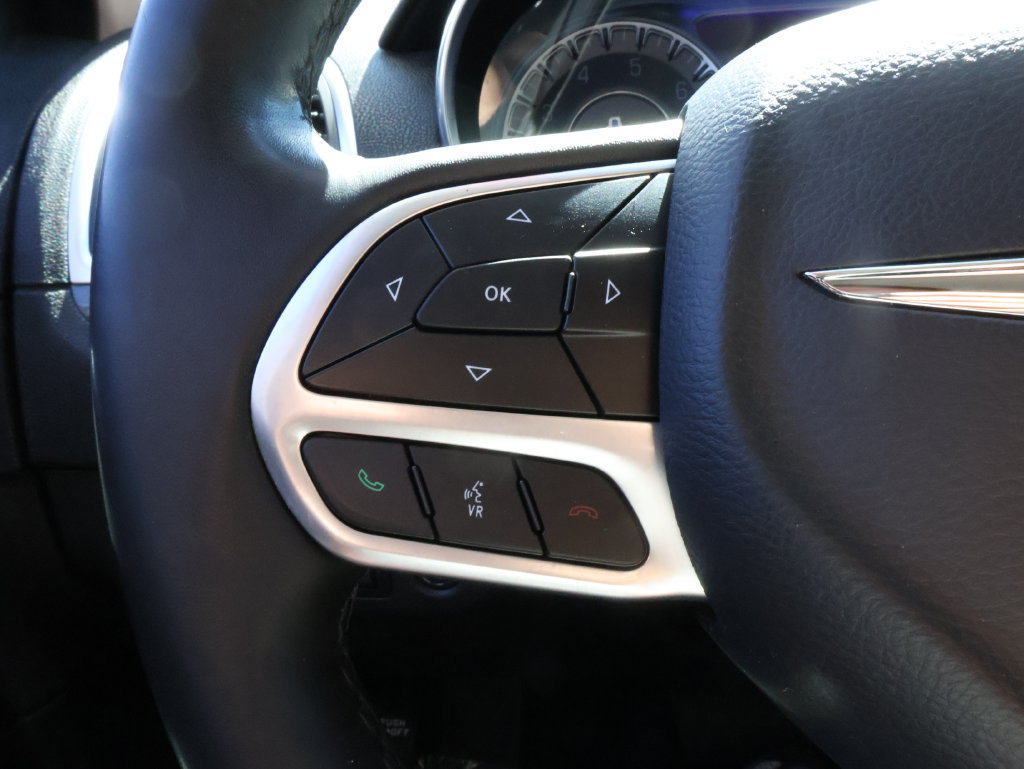 Used 2019 Chrysler 300 Touring w/ Driver Convenience Group RWD image 25