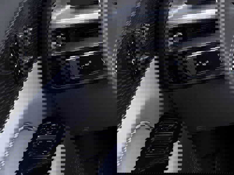 New 2025 Cadillac Lyriq Luxury image 22