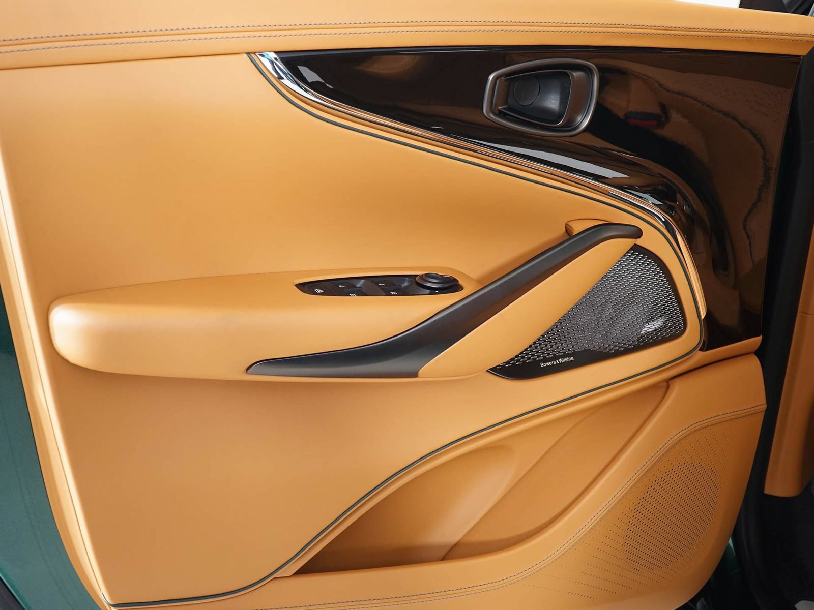 New 2026 Aston Martin DBX 707 AWD/4WD image 35