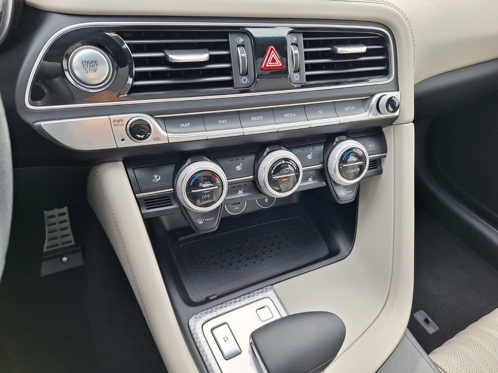 Used 2023 Genesis G70 2.0T w/ Sport Prestige Package image 13