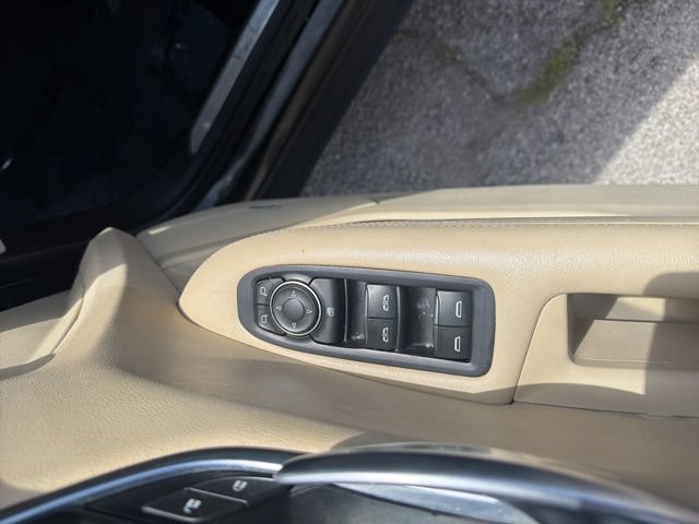 Used 2018 Cadillac XT5 AWD image 11