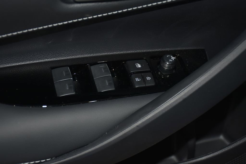 Used 2026 Toyota Corolla SE w/ Carpet Mat Package (TMS) image 22