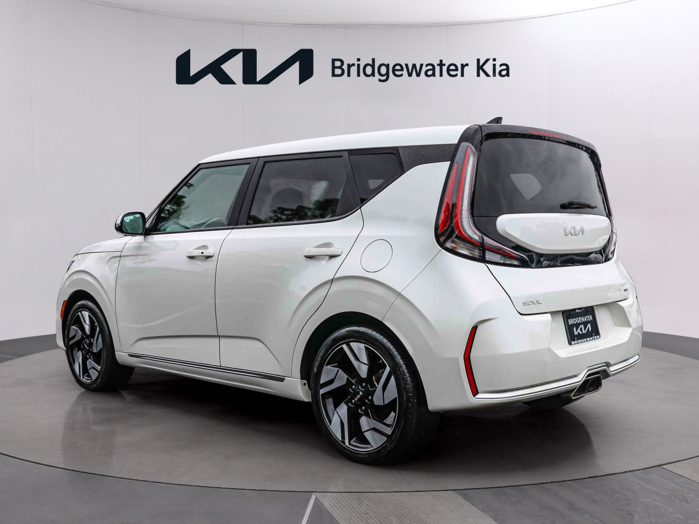 Certified 2024 Kia Soul GT-Line w/ Option Group 020 FWD image 4