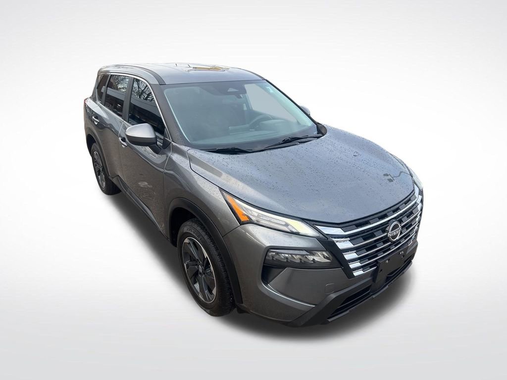 Used 2024 Nissan Rogue SV image 37
