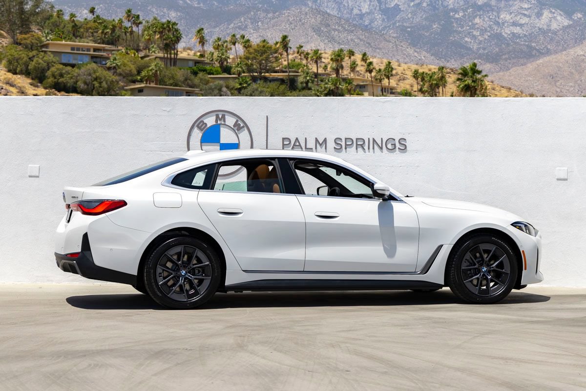 New 2026 BMW i4 eDrive40 w/ Premium Package RWD image 5
