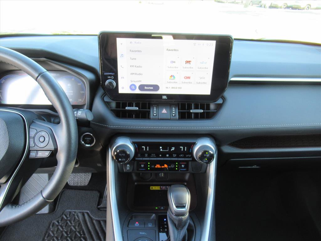 Used 2024 Toyota RAV4 Limited image 21