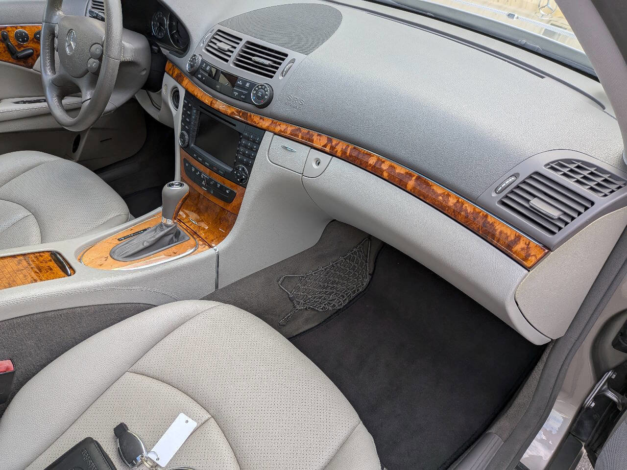 Used 2007 Mercedes-Benz E 350 Sedan image 11