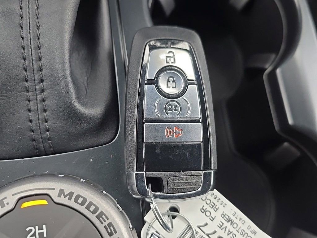 New 2025 Ford Bronco Outer Banks w/ Sasquatch Package image 6