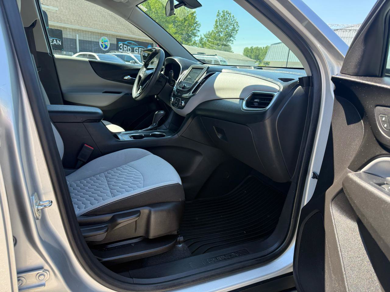 Used 2019 Chevrolet Equinox LT AWD/4WD image 10