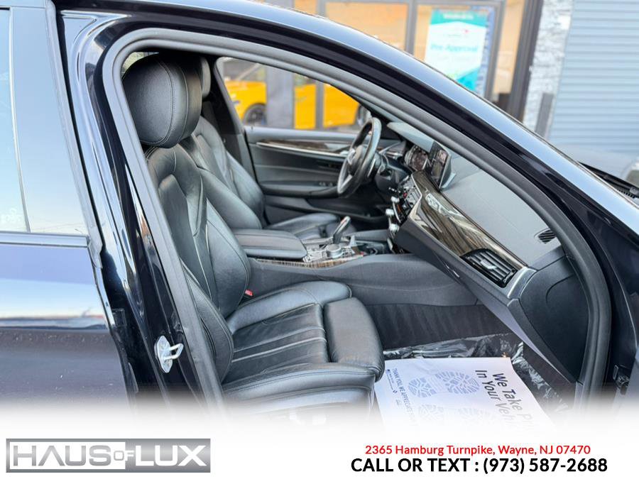 Used 2018 BMW 530i xDrive w/ M Sport Package image 14