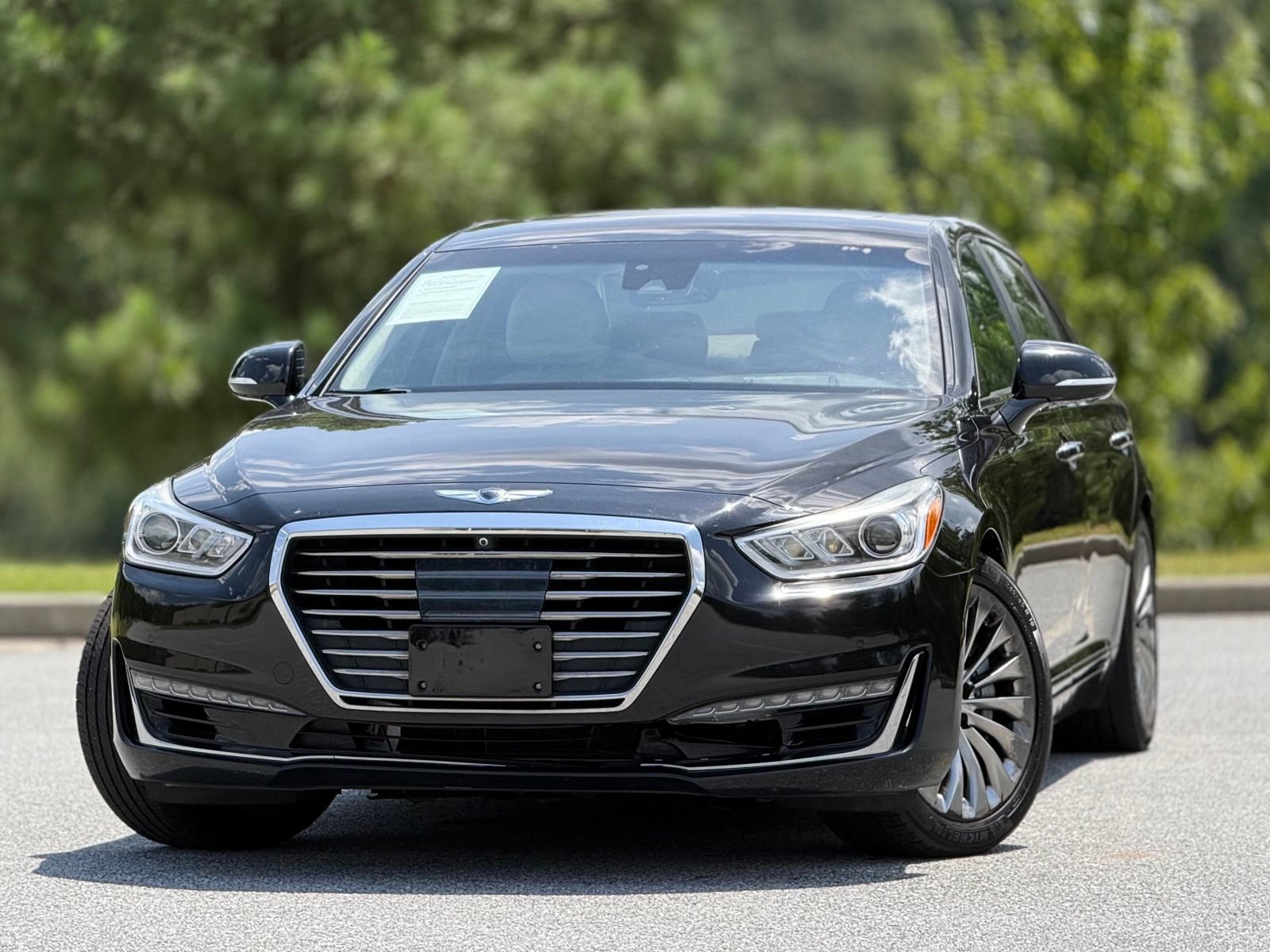 Used 2018 Genesis G90 5.0 Ultimate AWD/4WD video 2