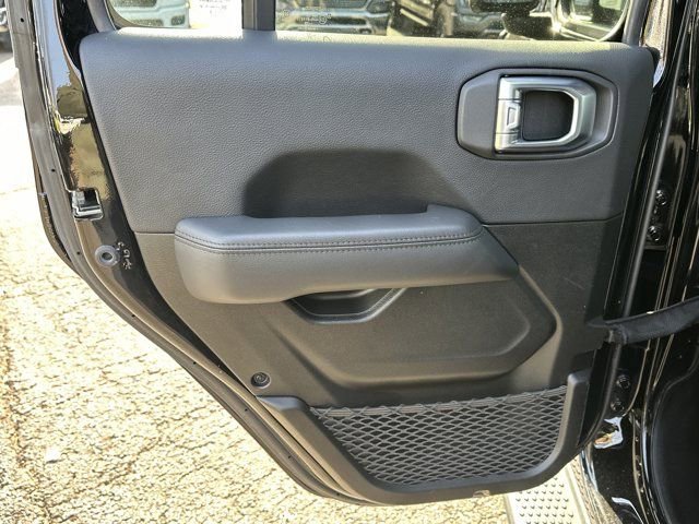 Certified 2023 Jeep Wrangler Altitude image 26