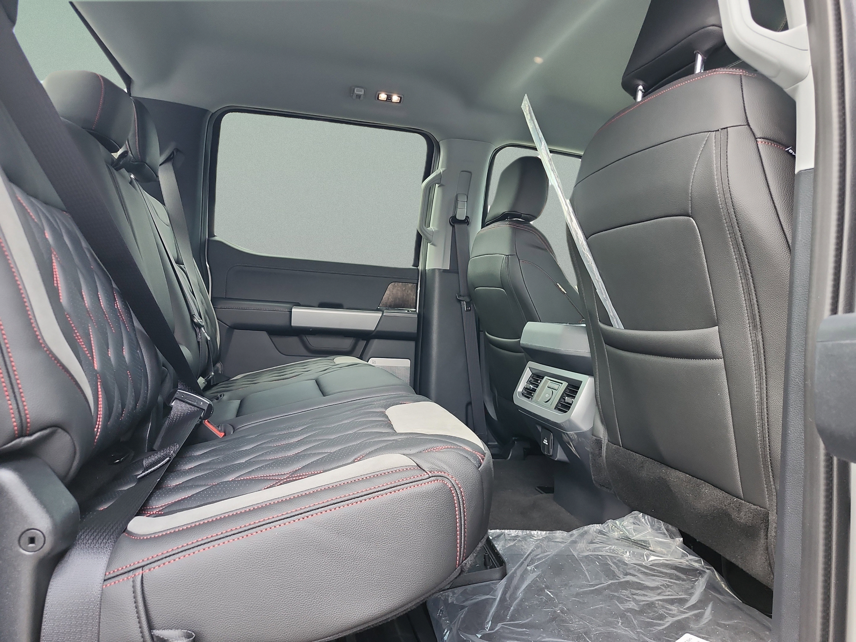 New 2026 Ford F250 Lariat AWD/4WD image 18