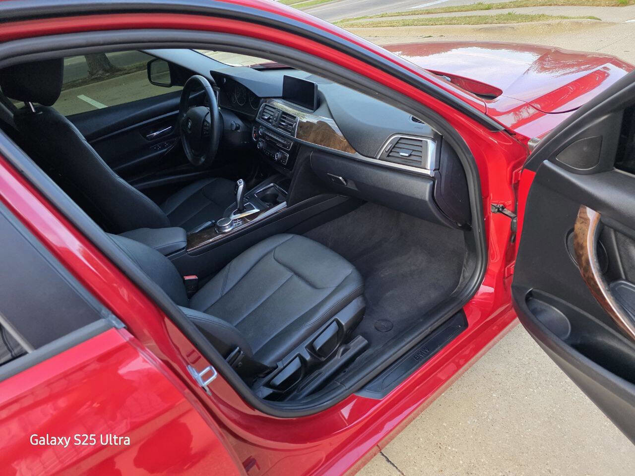 Used 2017 BMW 320i Sedan image 15