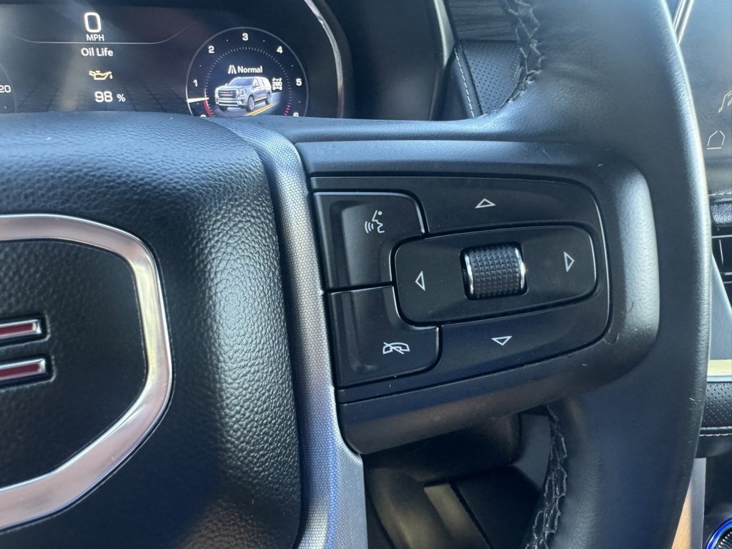 Used 2023 GMC Yukon SLT w/ SLT Premium Package image 24