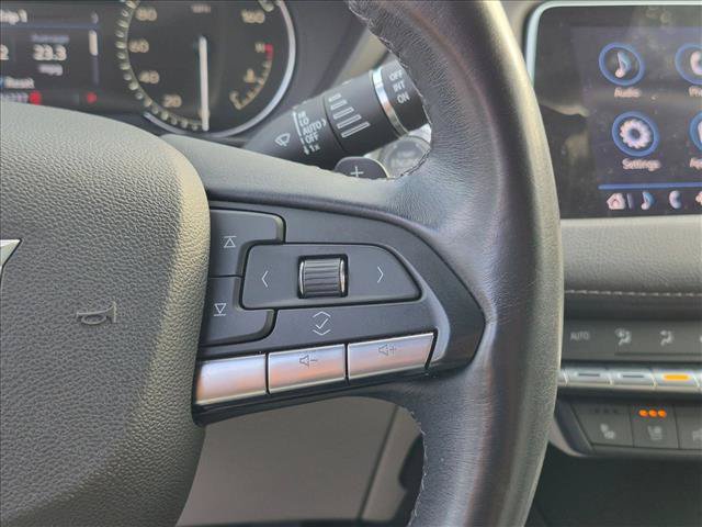 Used 2022 Cadillac XT4 Premium Luxury w/ Enhanced Visibility Package FWD image 12
