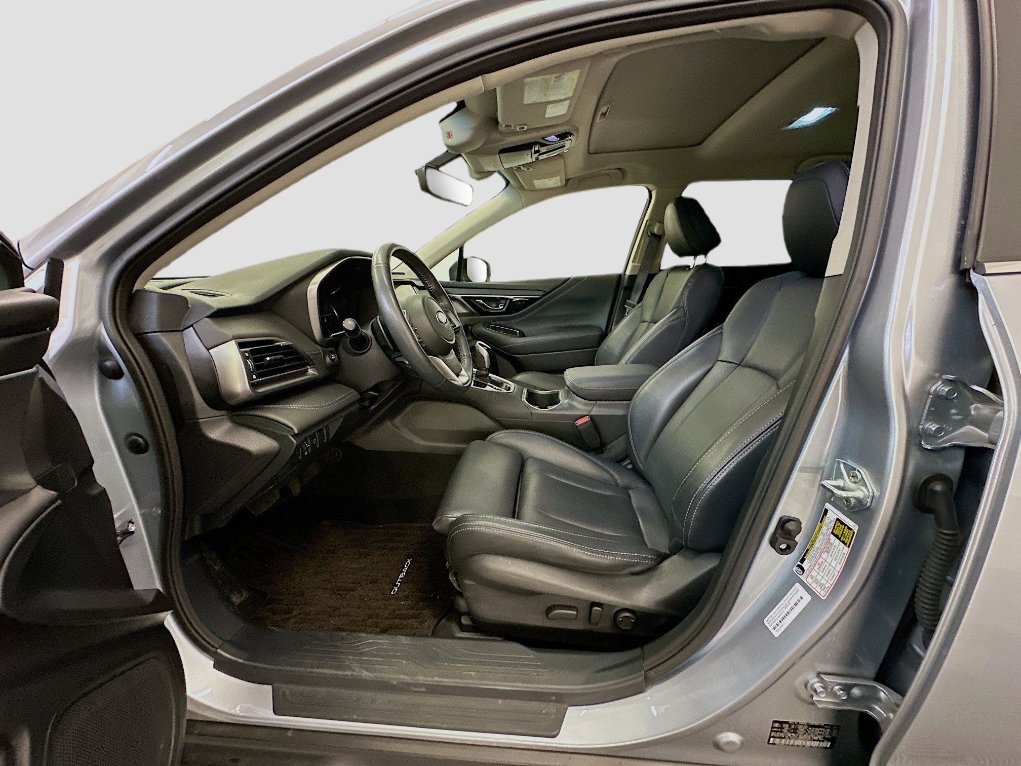 Used 2022 Subaru Outback Limited XT image 13