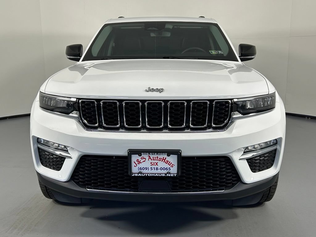 Used 2023 Jeep Grand Cherokee Limited AWD/4WD image 2