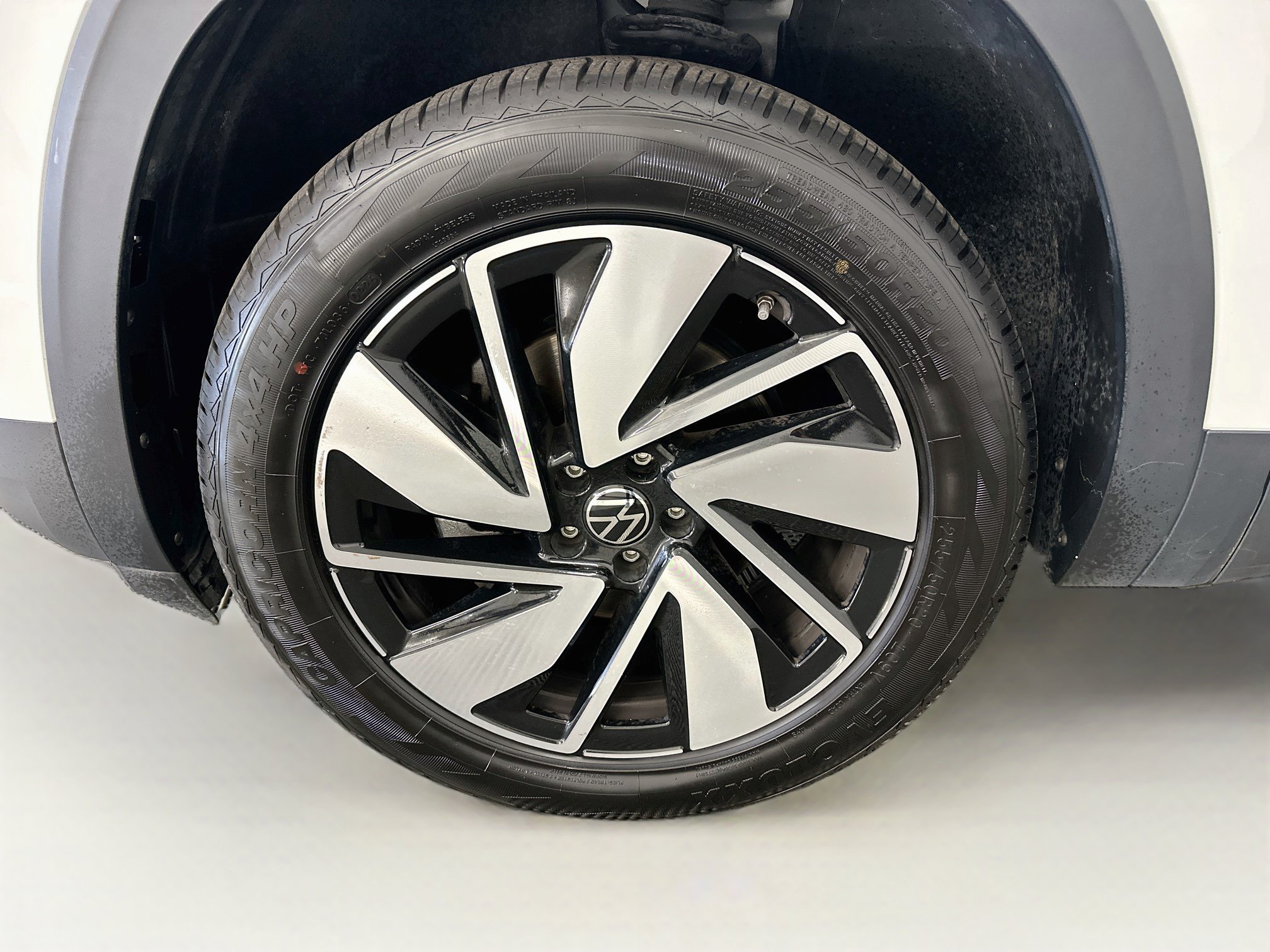 Used 2025 Volkswagen Atlas SE AWD/4WD image 37