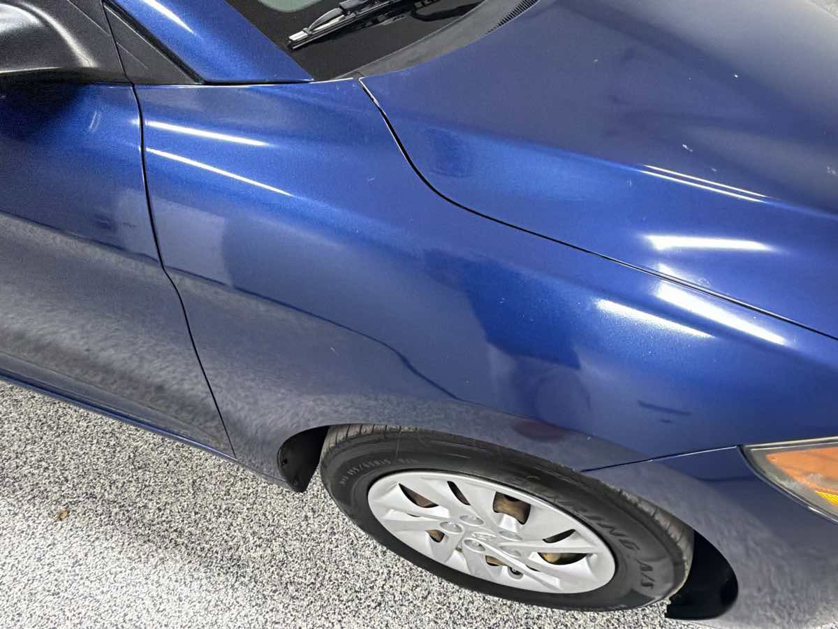 Used 2017 Hyundai Elantra SE FWD image 32