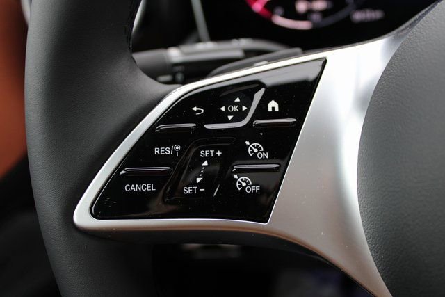 New 2025 Mercedes-Benz C 300 4MATIC Sedan image 17