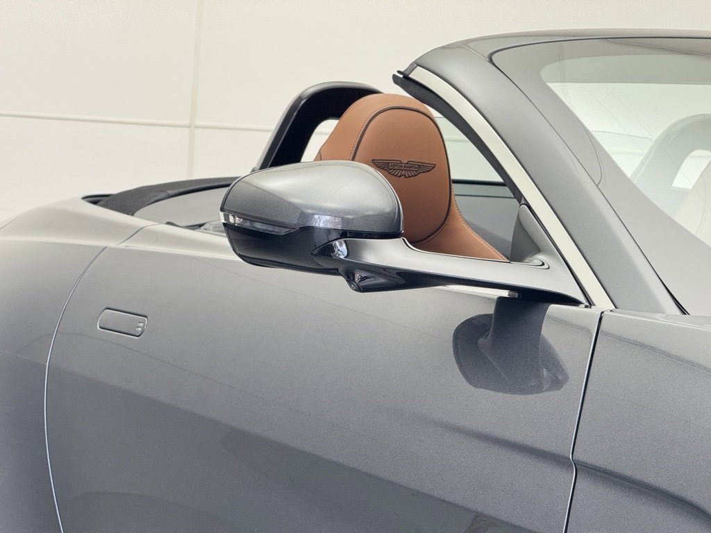 New 2026 Aston Martin V8 Vantage Roadster image 38