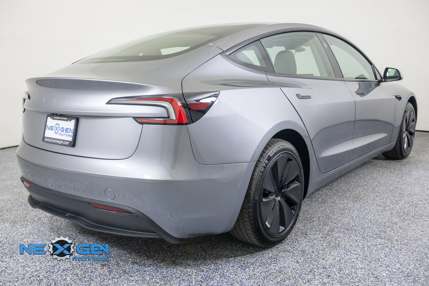 Used 2025 Tesla Model 3 Long Range RWD image 8