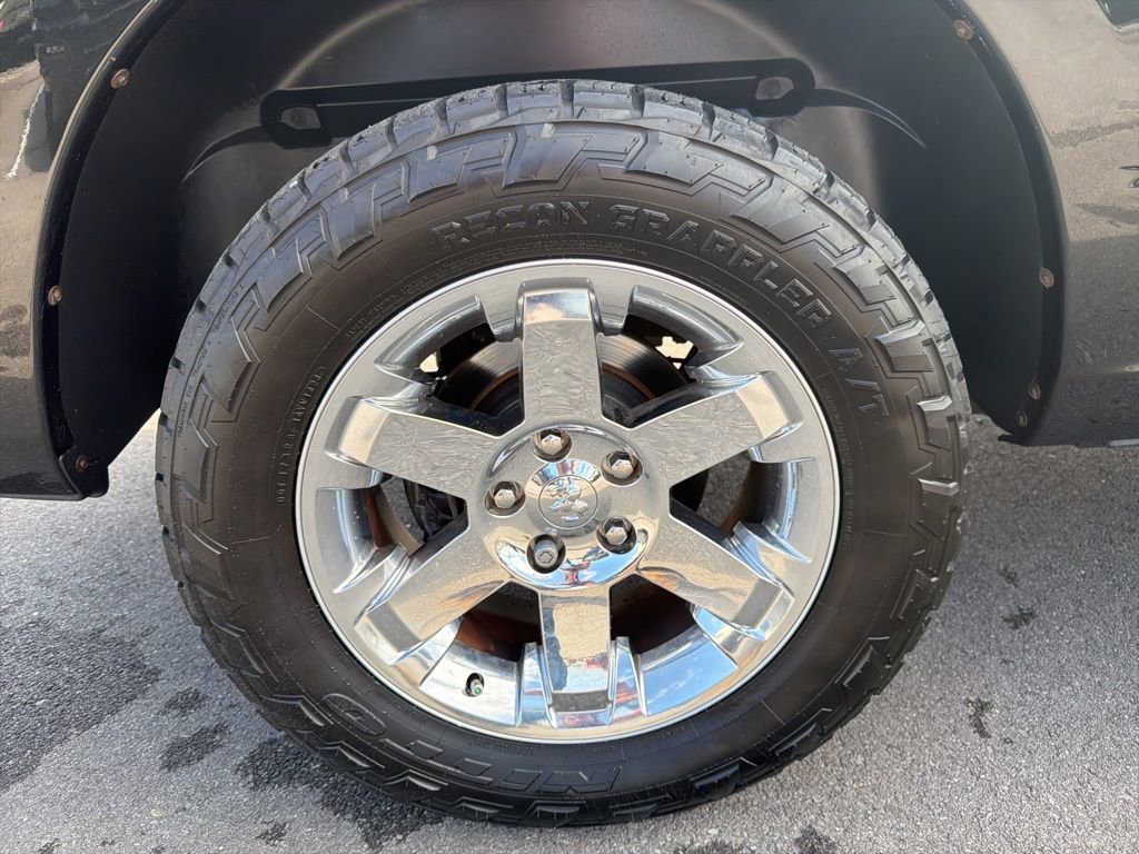 Used 2011 RAM 1500 Laramie image 16