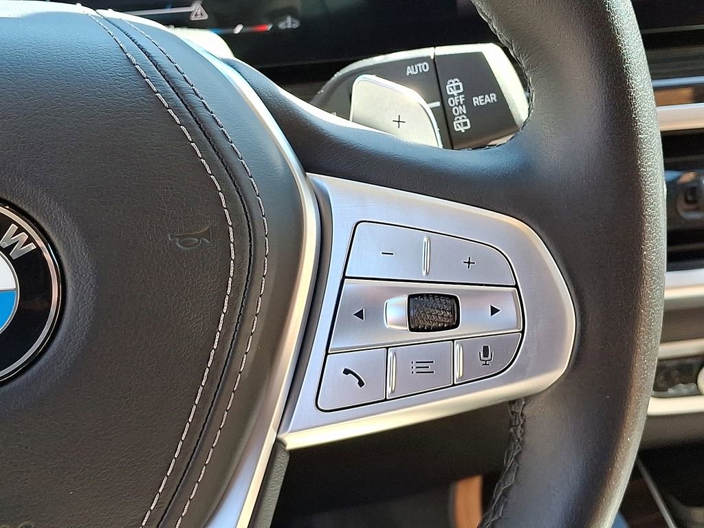 Used 2023 BMW X7 xDrive40i w/ Premium Package image 25