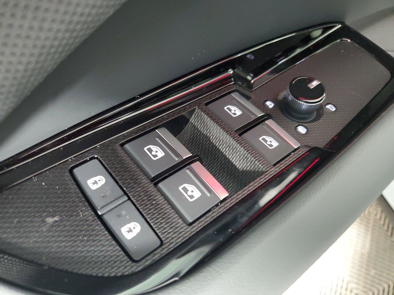 New 2026 Audi Q3 quattro 2.0T AWD/4WD image 21