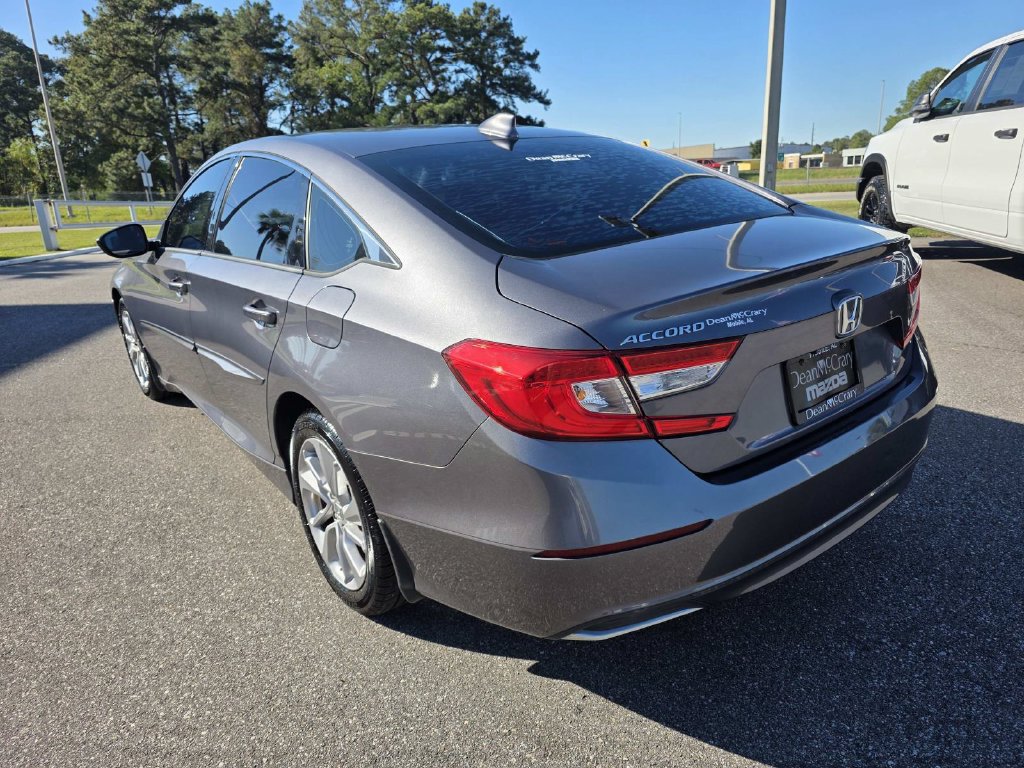 Used 2018 Honda Accord LX image 4