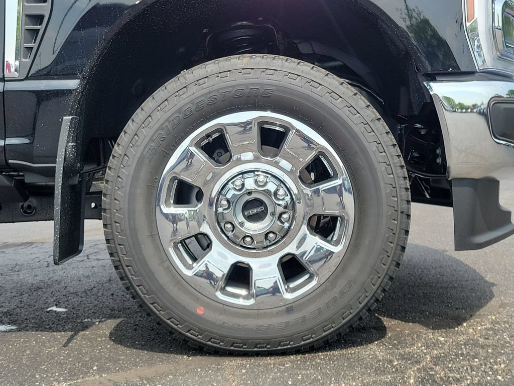 New 2026 Ford F250 King Ranch w/ Chrome Package AWD/4WD image 9