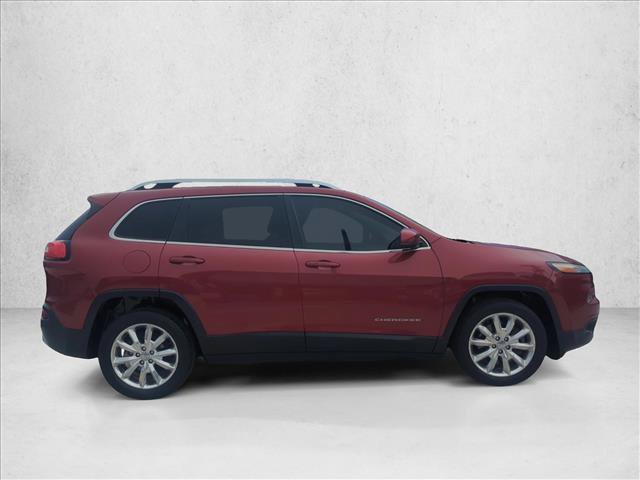 Used 2017 Jeep Cherokee Limited FWD image 4