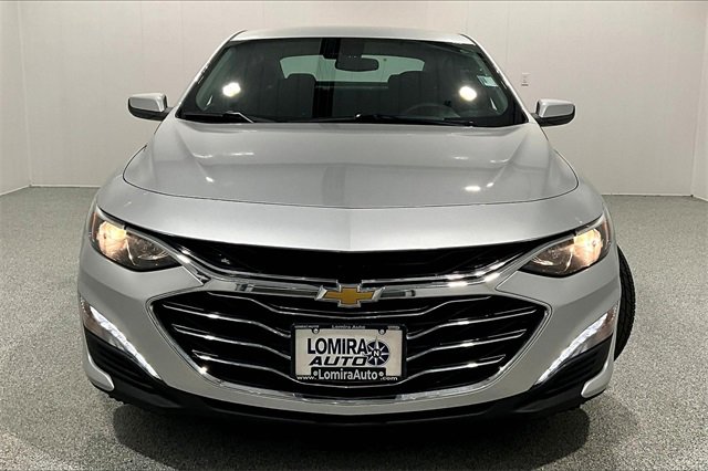 Used 2020 Chevrolet Malibu LT image 2