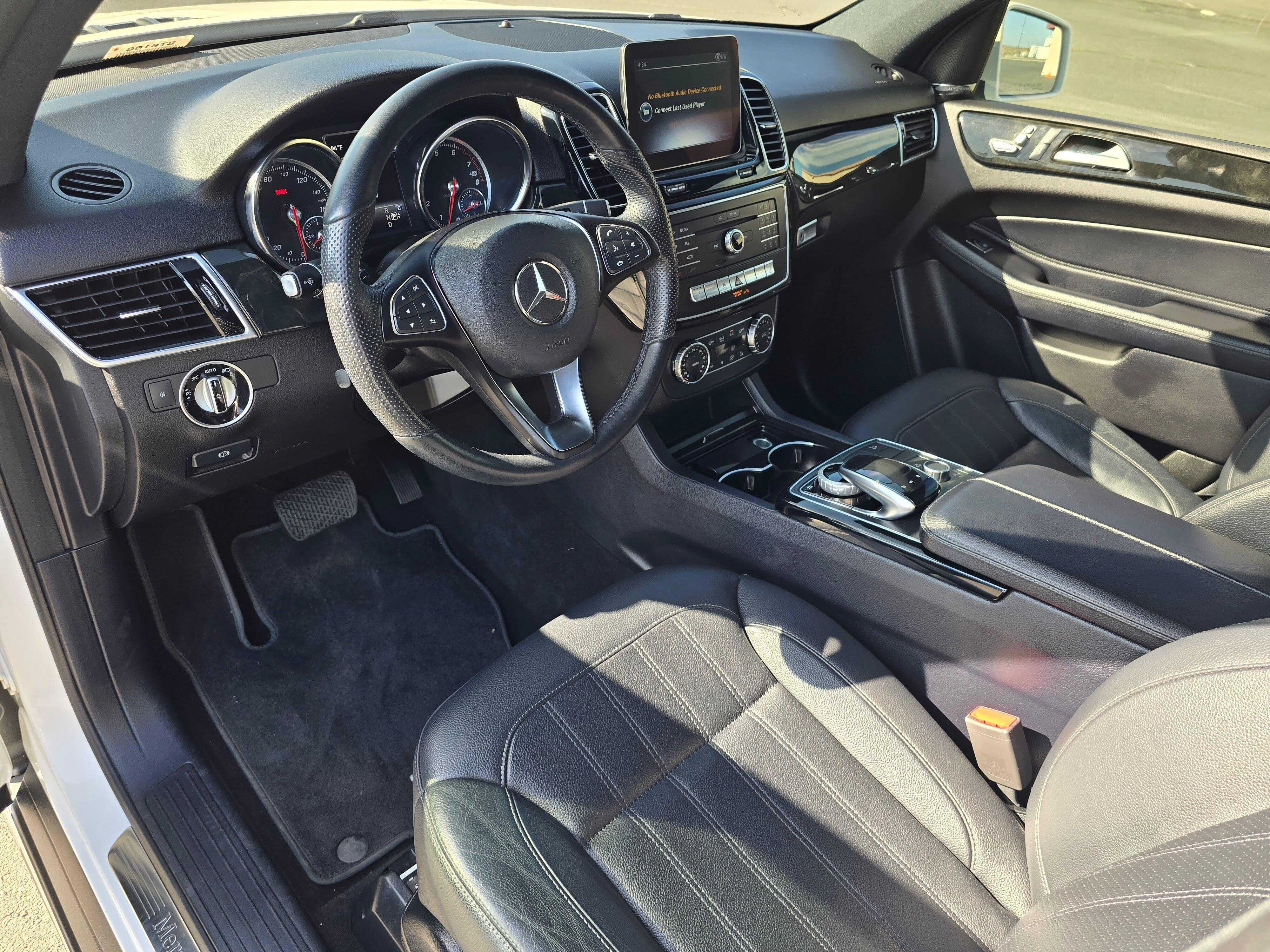 Used 2018 Mercedes-Benz GLE 350 4MATIC image 2