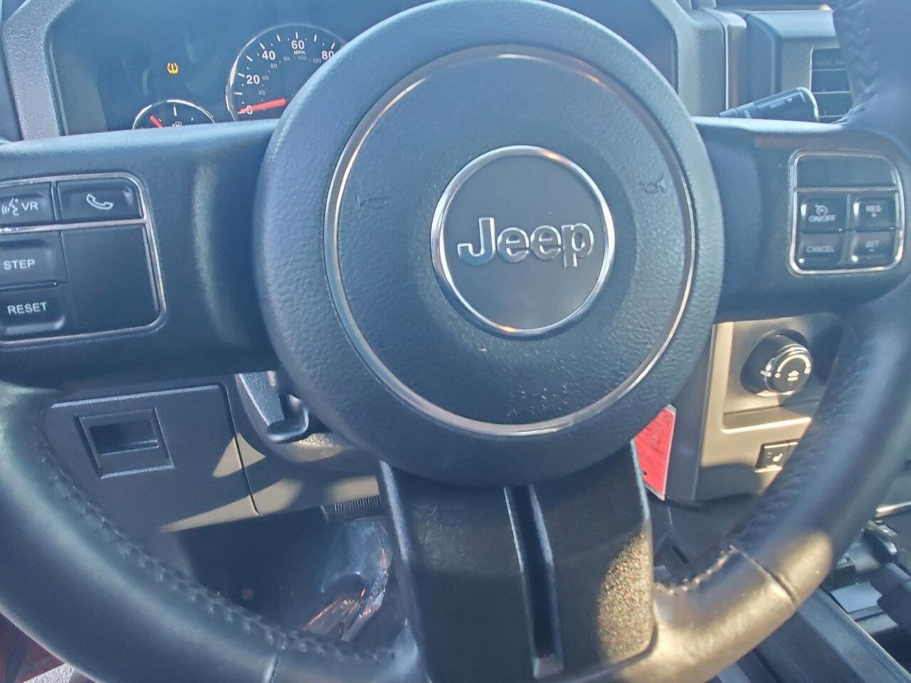 Used 2012 Jeep Liberty Sport image 16