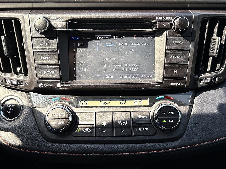 Used 2016 Toyota RAV4 SE FWD image 19