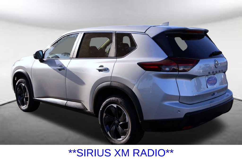 Used 2025 Nissan Rogue SV FWD image 13