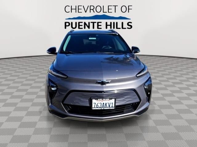 Used 2022 Chevrolet Bolt EUV Premier w/ Sun & Sound Package FWD image 2