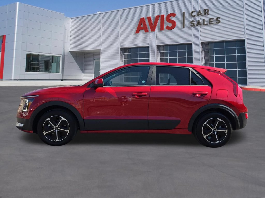 Used 2025 Kia Niro LX FWD image 8