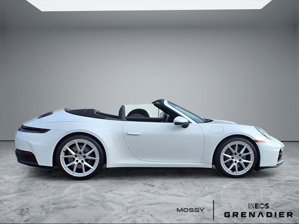 Used 2025 Porsche 911 Carrera RWD image 32