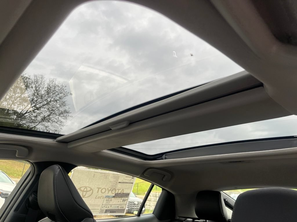 New 2027 Toyota Prius XLE AWD/4WD image 8