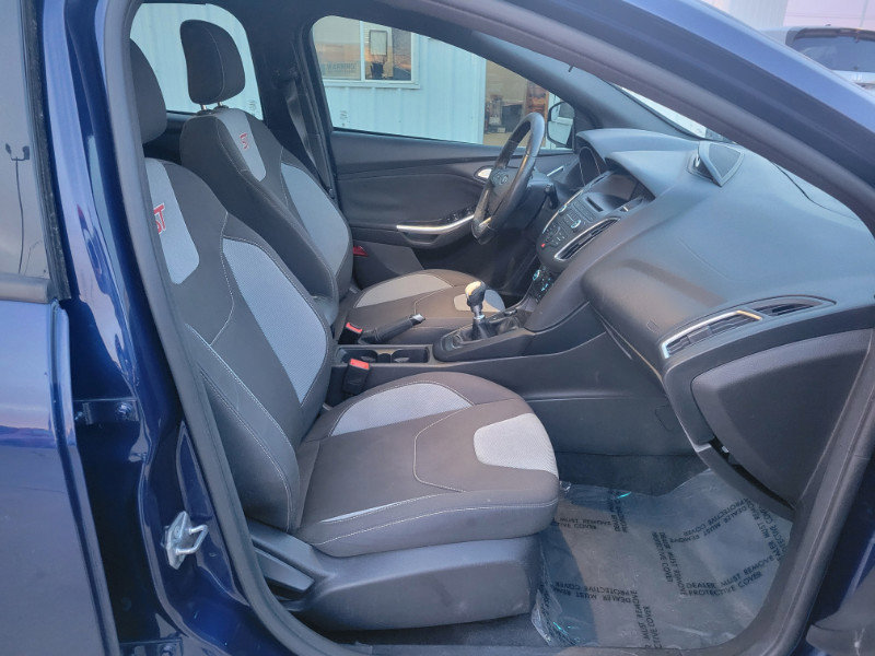 Used 2016 Ford Focus ST image 24