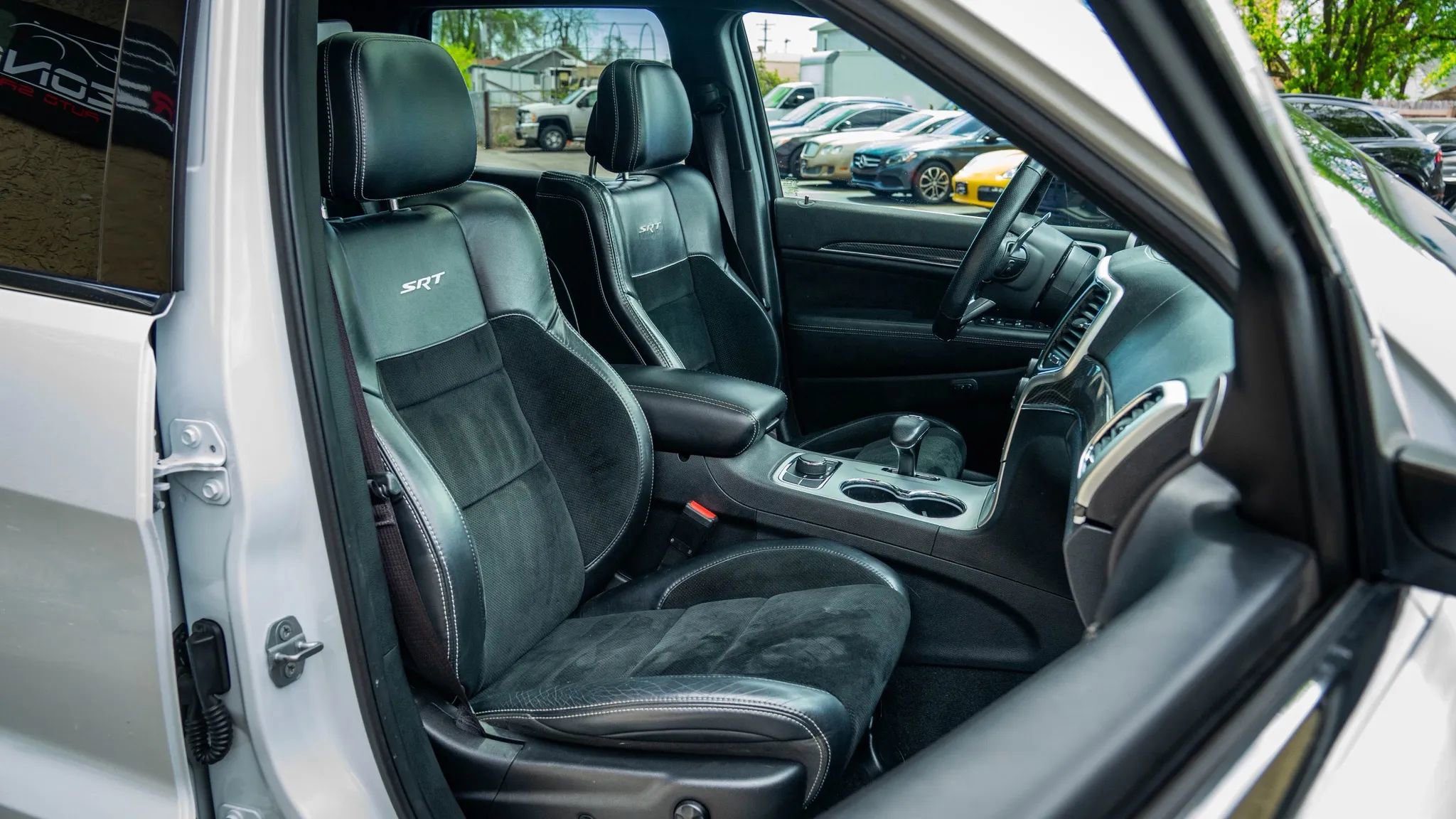 Used 2015 Jeep Grand Cherokee SRT AWD/4WD image 7