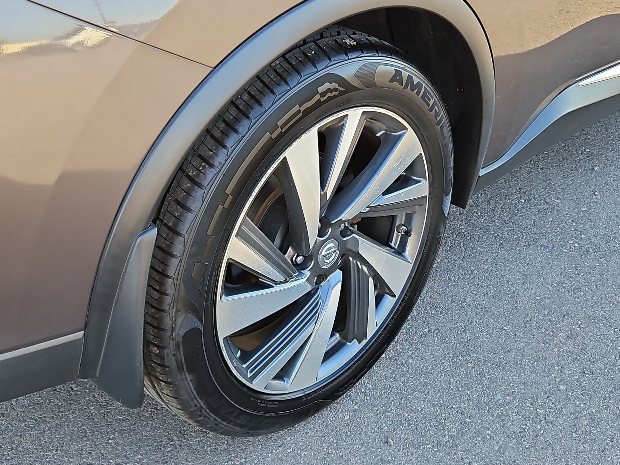 Used 2015 Nissan Murano Platinum w/ Platinum Technology Package FWD image 12