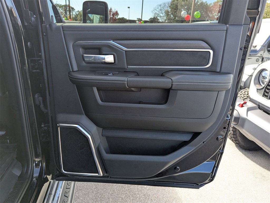 Used 2025 RAM 2500 Laramie w/ Sport Appearance Package image 32