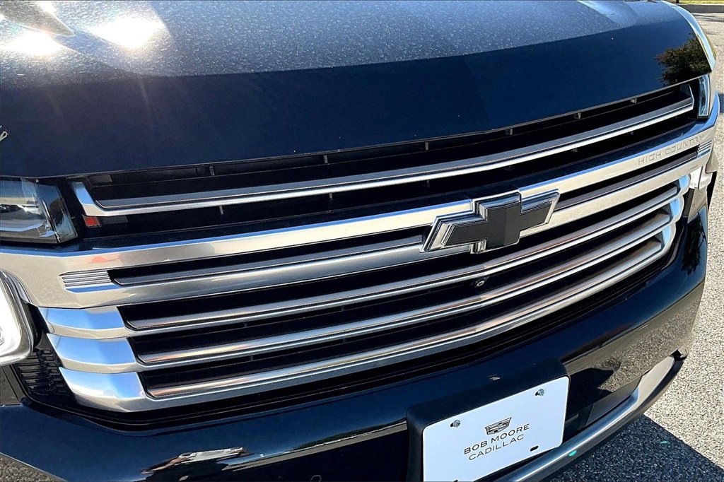 Used 2021 Chevrolet Suburban High Country image 31