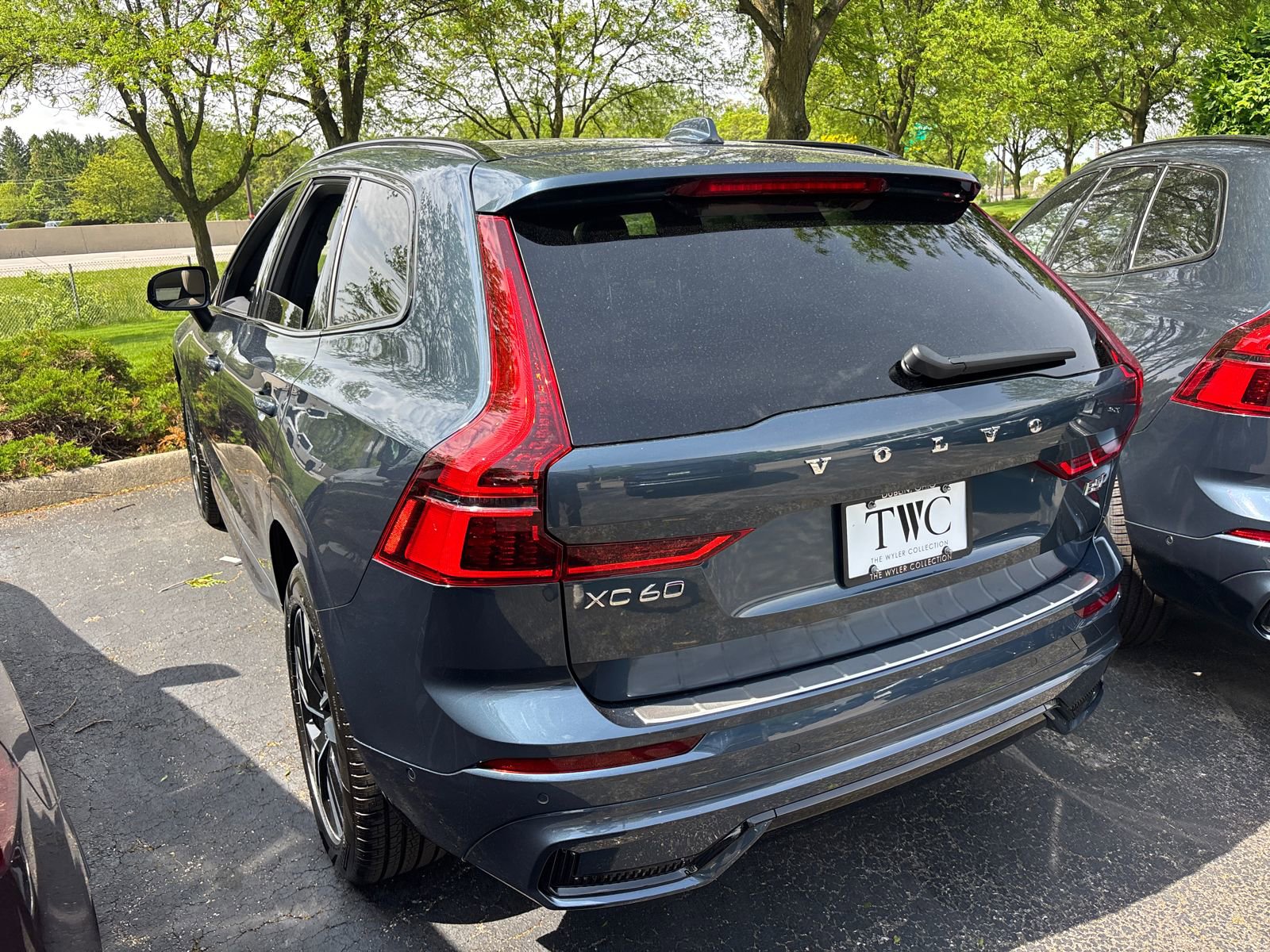 New 2026 Volvo XC60 B5 Plus w/ Protection Package Premier AWD/4WD image 6