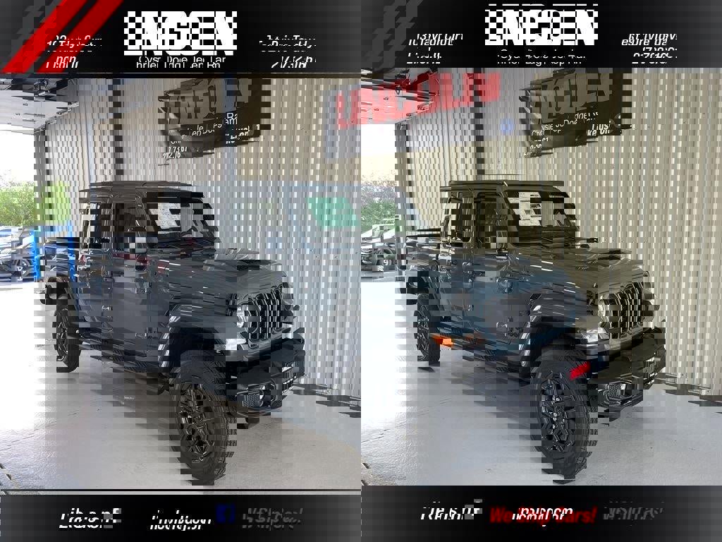 New 2025 Jeep Gladiator Sport image 6