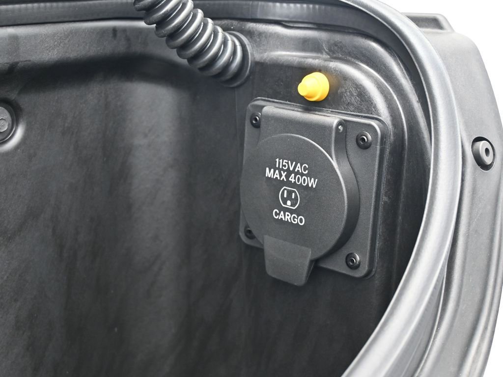 Used 2025 RAM 1500 Limited image 29